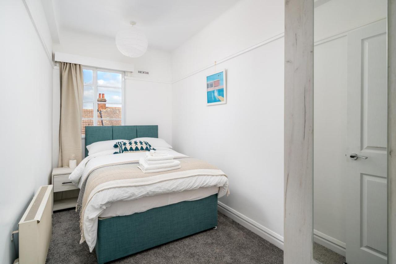 Bright West Hampstead Retreat Apartment ลอนดอน ภายนอก รูปภาพ